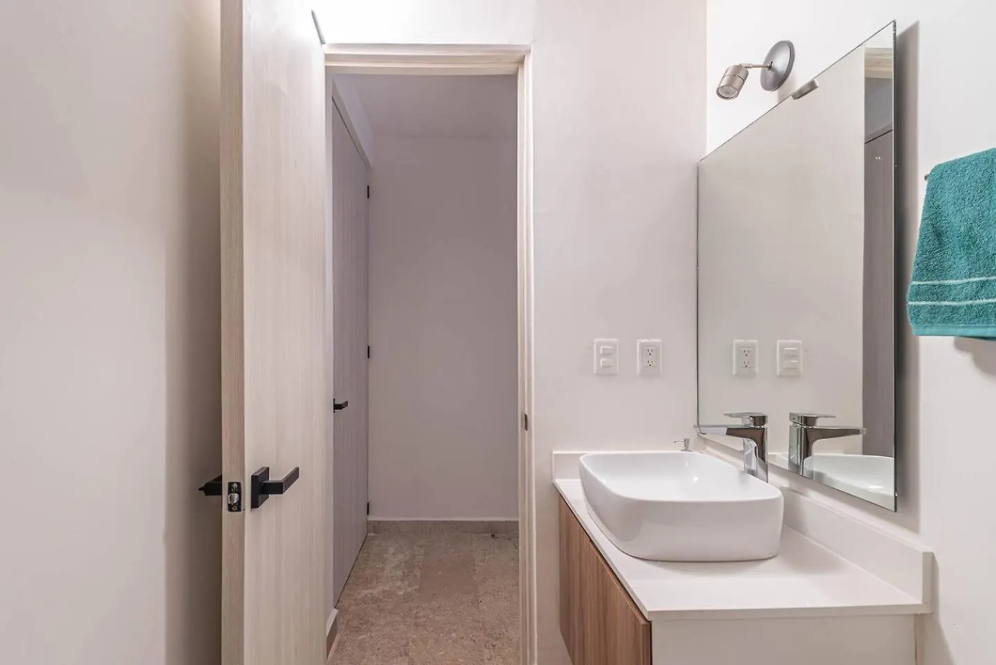 King Studio With Private Balcony, Rooftop Pool, Gym Tulum Holiday home