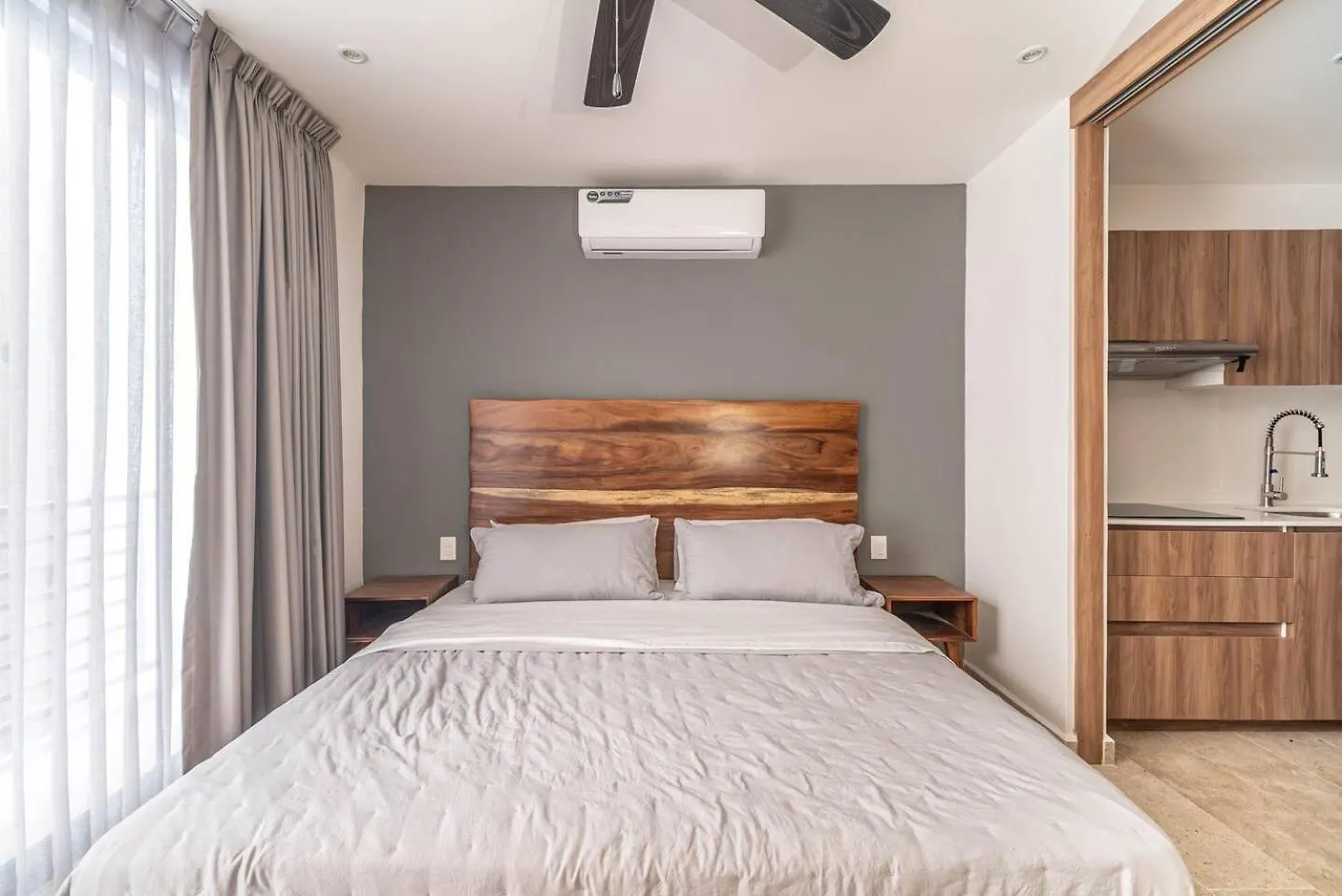 Holiday home King Studio With Private Balcony, Rooftop Pool, Gym Tulum