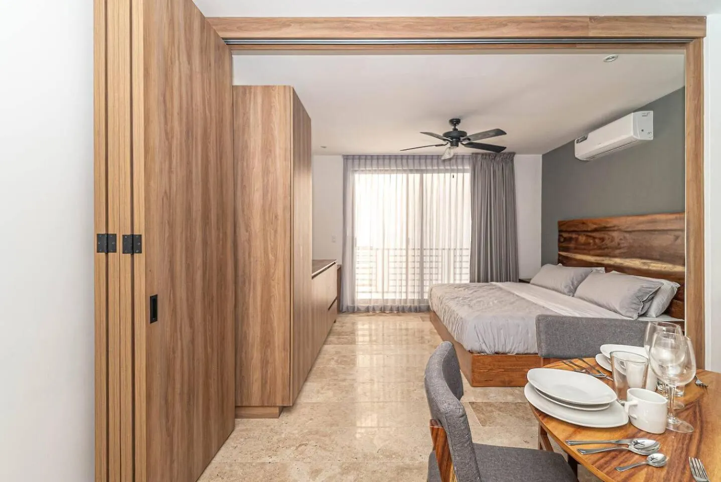 King Studio With Private Balcony, Rooftop Pool, Gym Tulum Holiday home