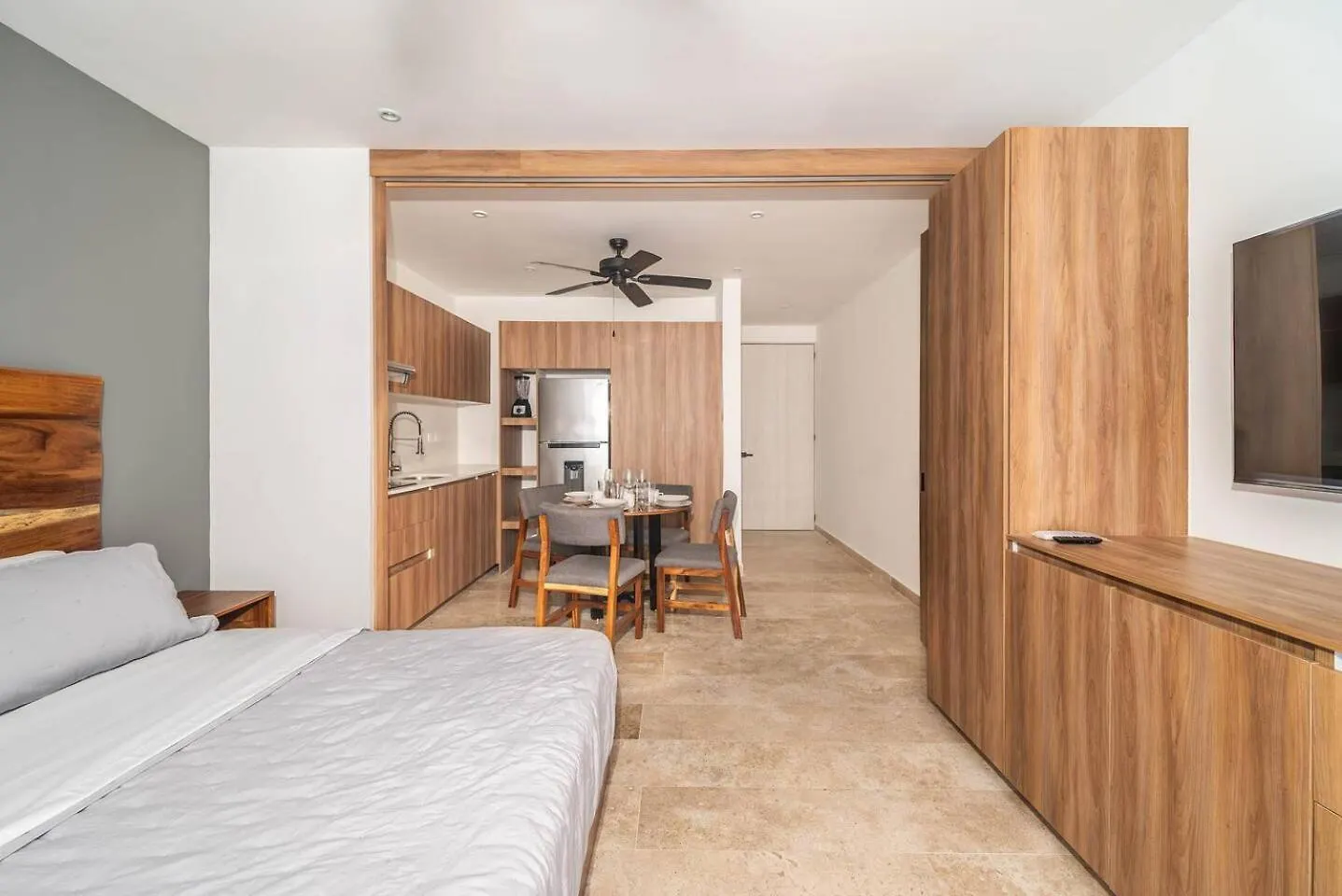 King Studio With Private Balcony, Rooftop Pool, Gym Tulum