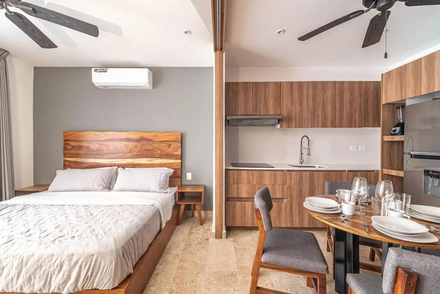 Holiday home King Studio With Private Balcony, Rooftop Pool, Gym Tulum